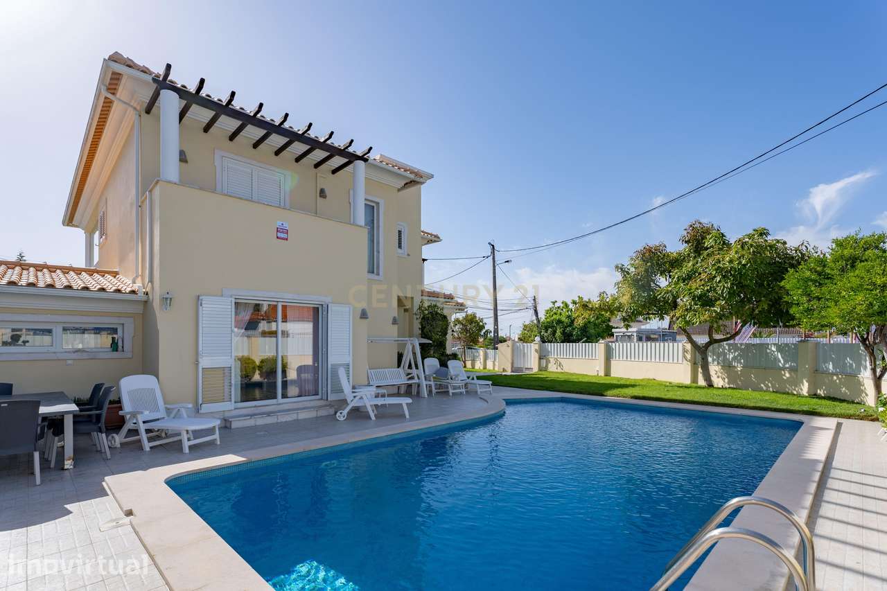 Moradia Isolada com Piscina e Jardim – Charneca da Caparica - Grande imagem: 5/43