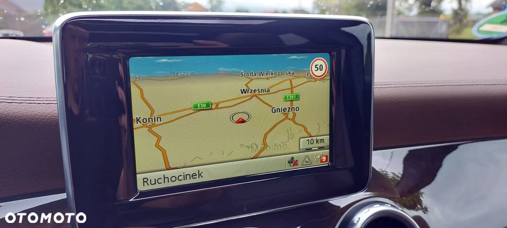 Mercedes-Benz GLA - 30