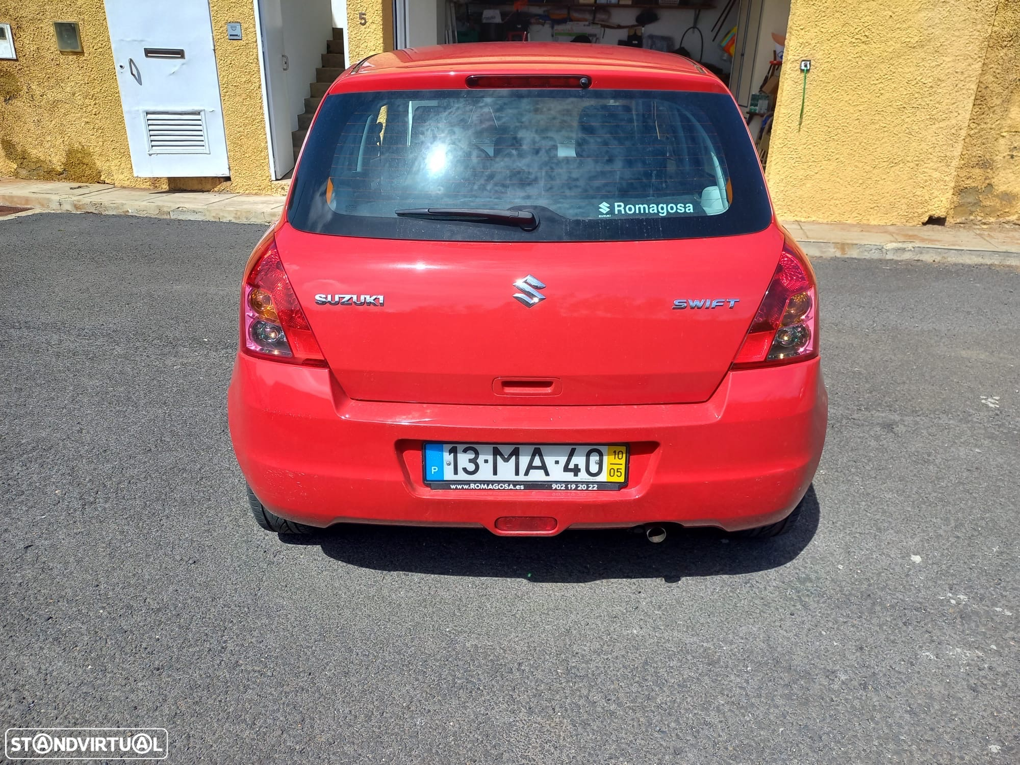 Suzuki Swift 1.3 16V GL - 2
