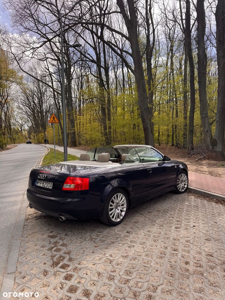 Audi A4 Cabrio 2.4 - 17