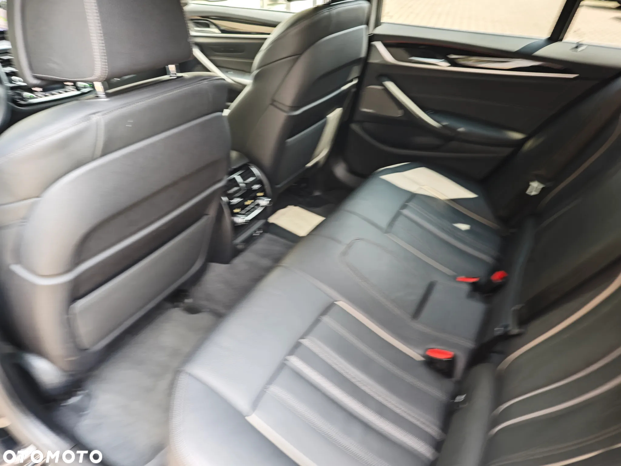 BMW Seria 5 520d xDrive mHEV Luxury Line sport - 26