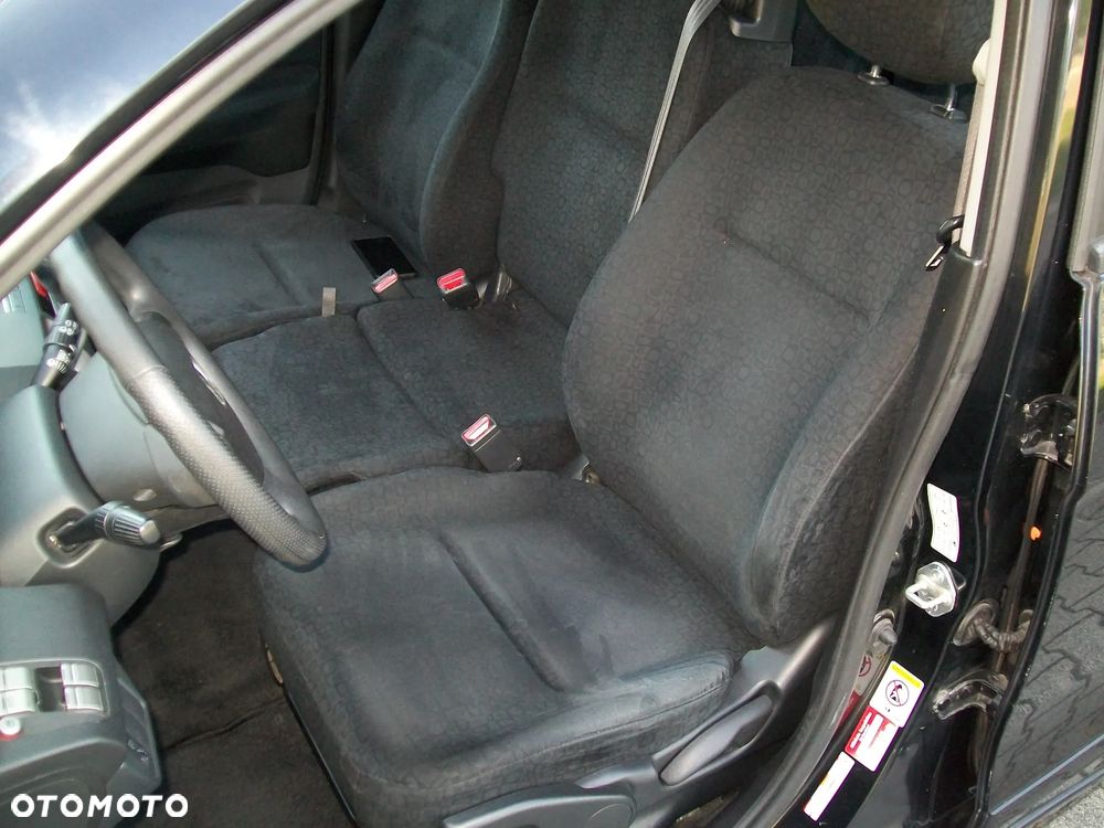 Honda FR-V 1.7 Comfort - 13