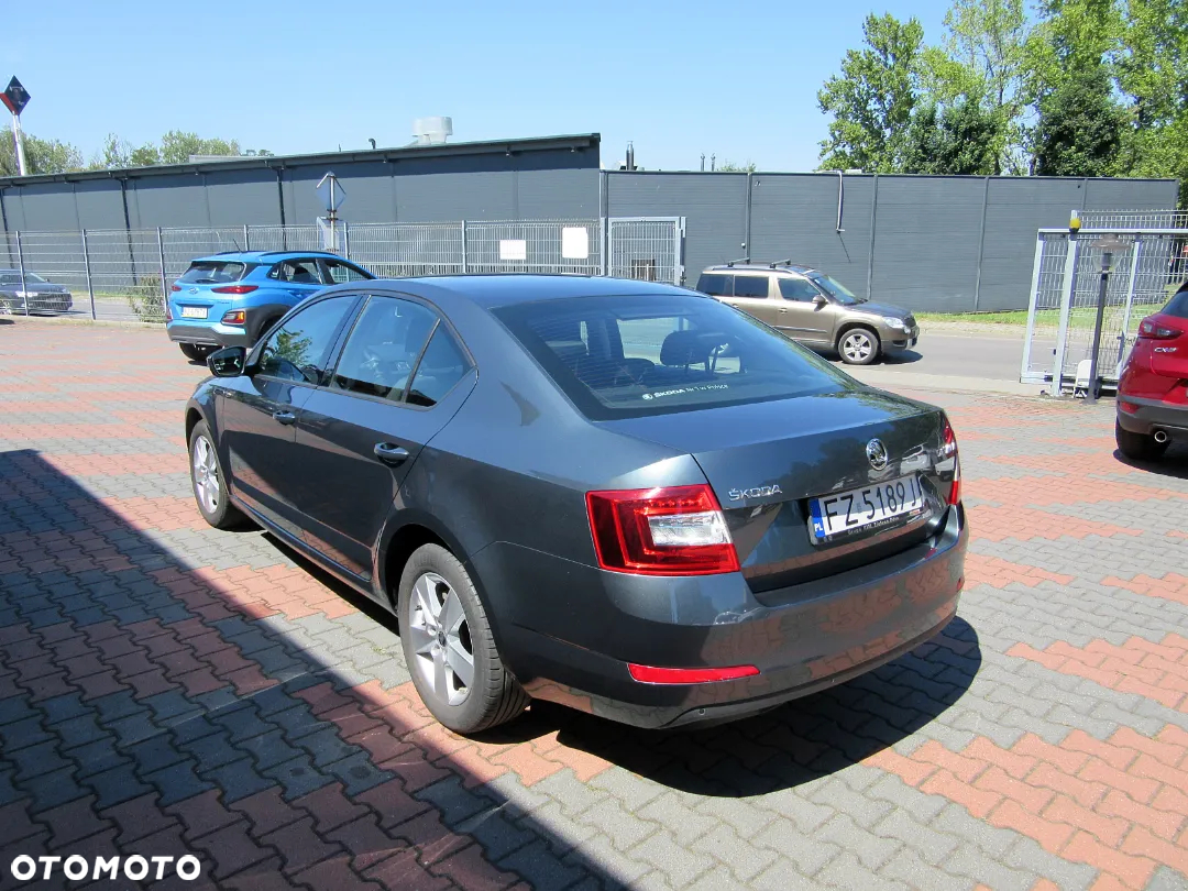 Skoda Octavia - 4