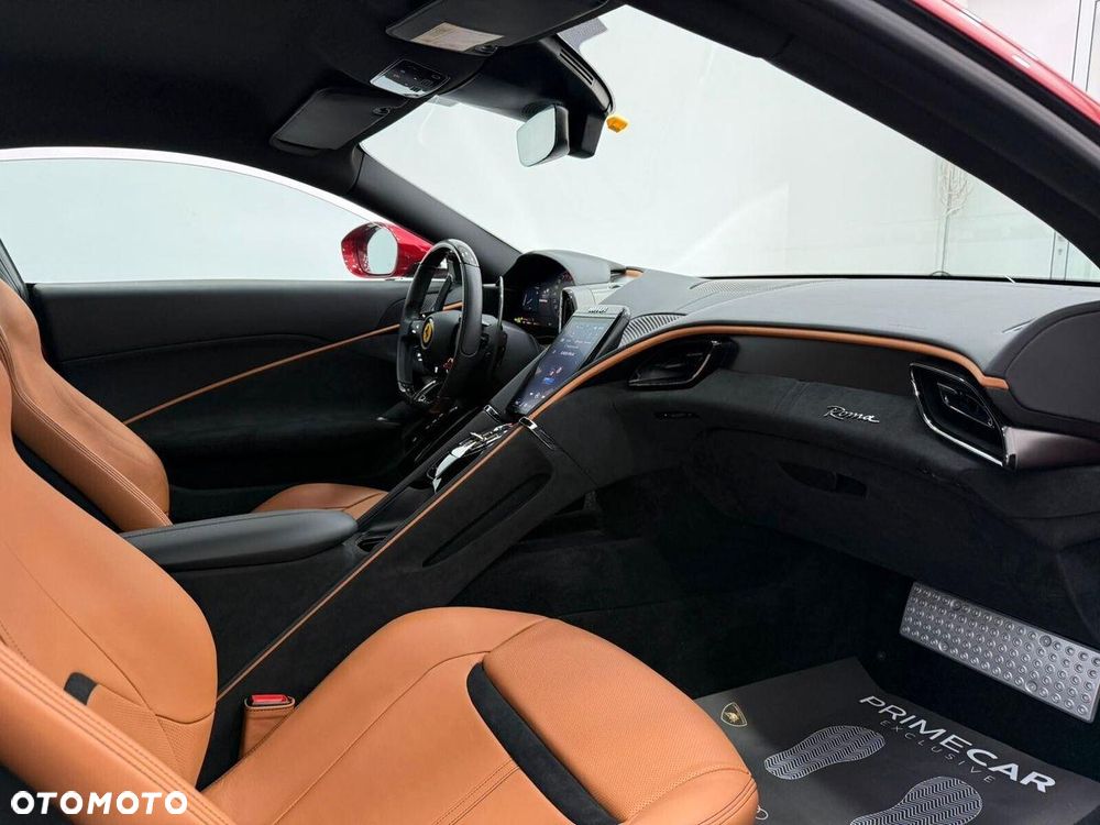 Ferrari Roma - 10