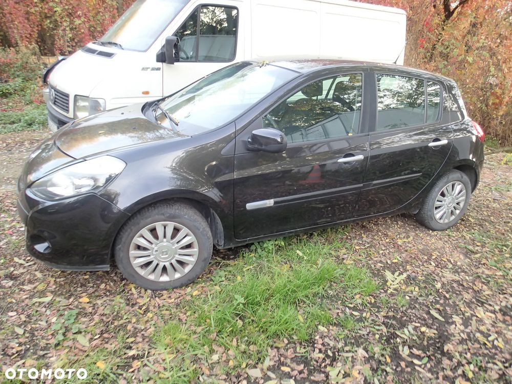 Renault Clio 2009 photo 3
