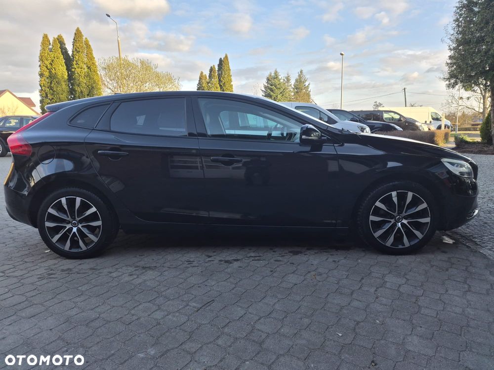 Volvo V40 D2 - 8