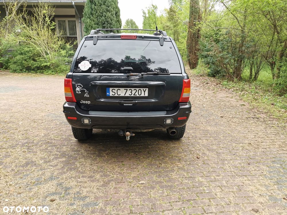 Jeep Grand Cherokee - 8