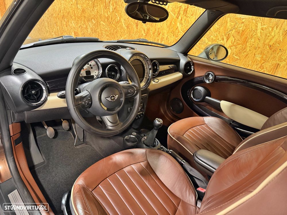 MINI Clubman Cooper D - 18