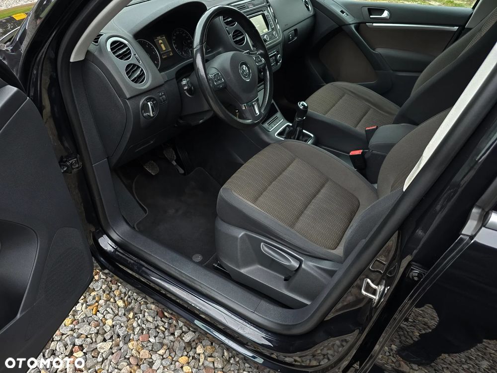 Volkswagen Tiguan 2.0 TDI DPF BlueMotion Technology Lounge Sport & Style - 2