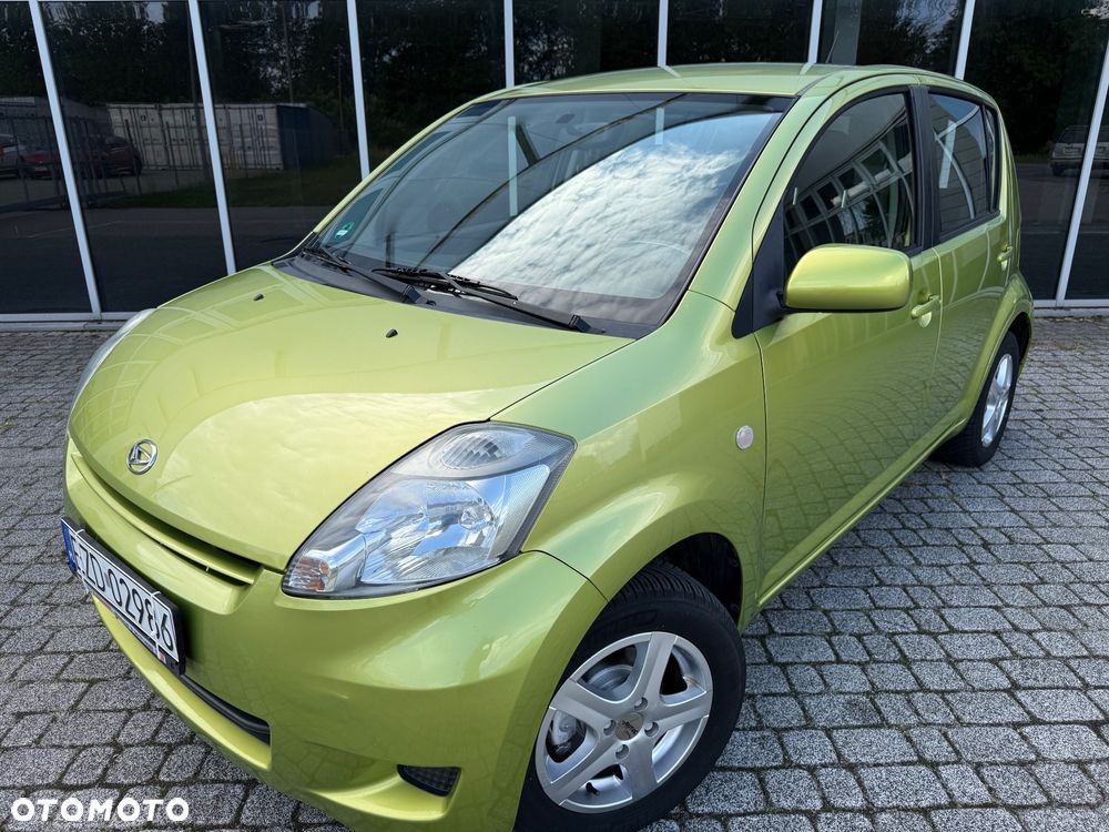 Daihatsu Sirion 1.0 - 2