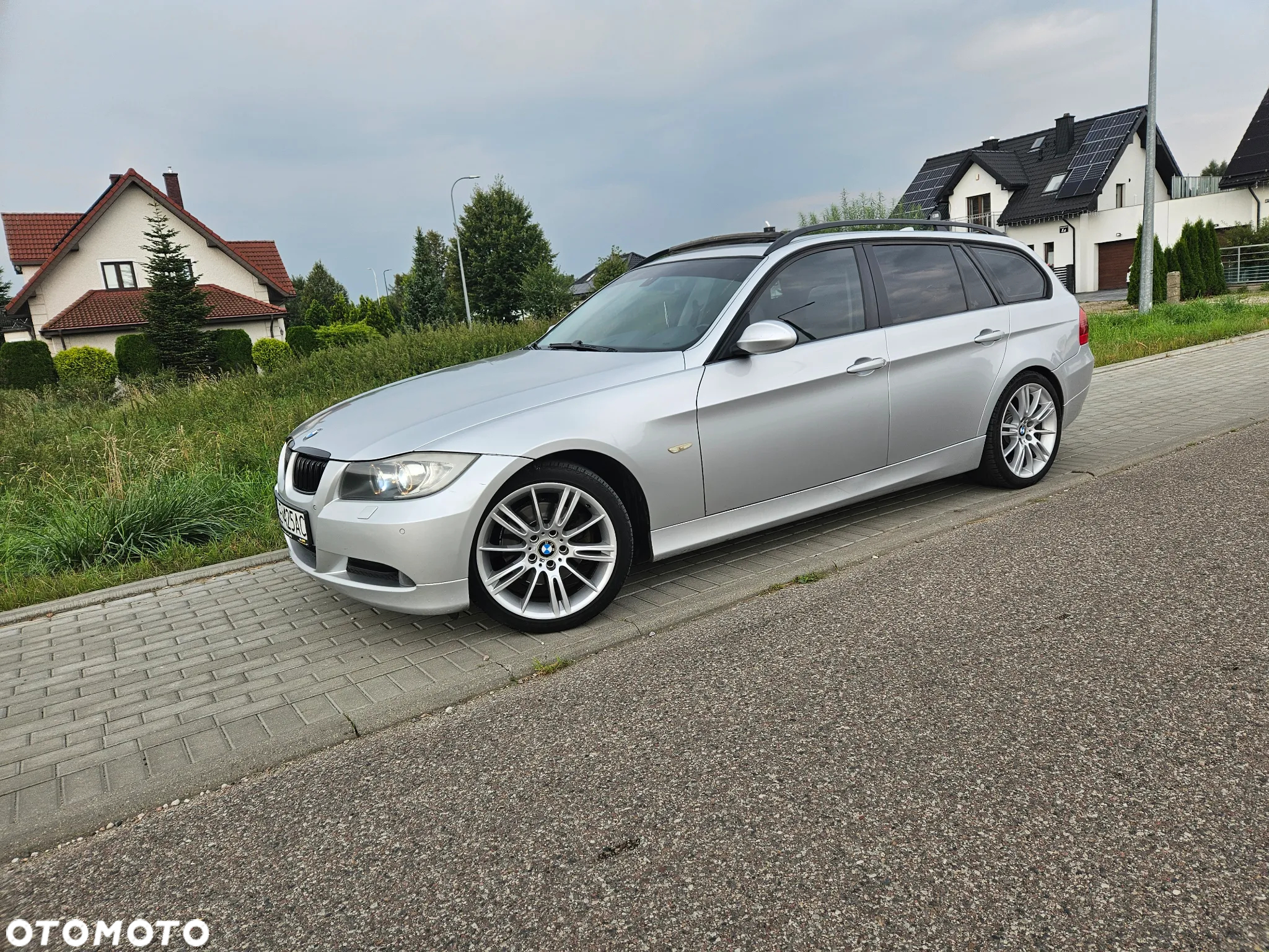 BMW Seria 3 320d DPF Touring - 2