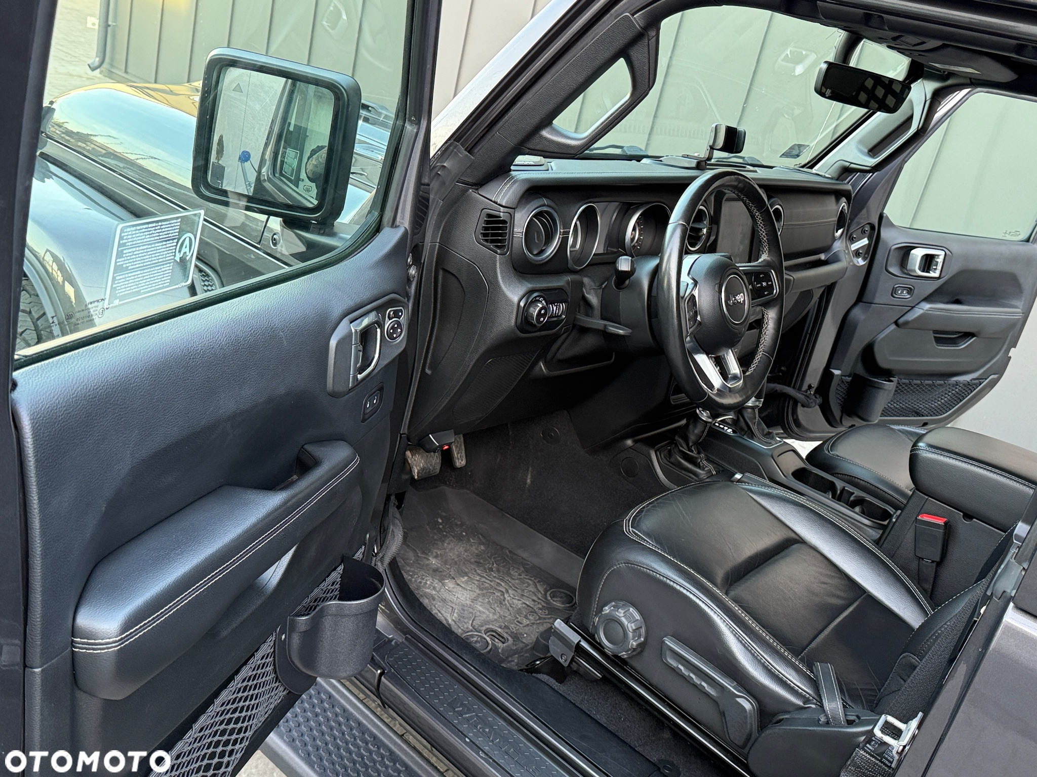Jeep Wrangler 2.2 CRD Sahara - 30