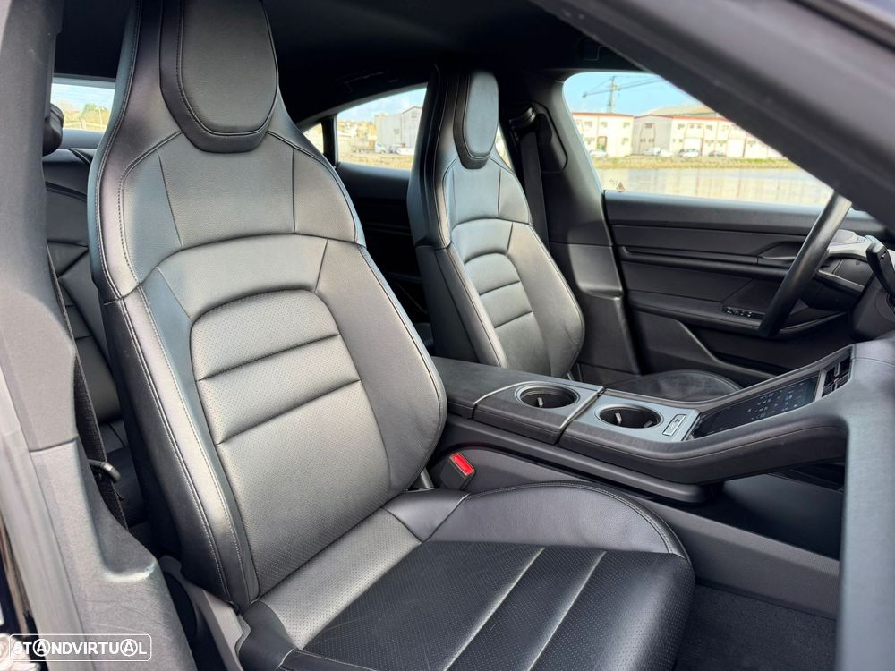 Porsche Taycan Standard - 14