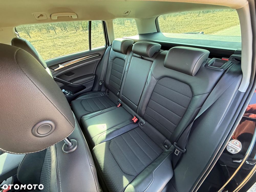 Volkswagen Golf 2.0 TDI SCR DSG Highline - 10