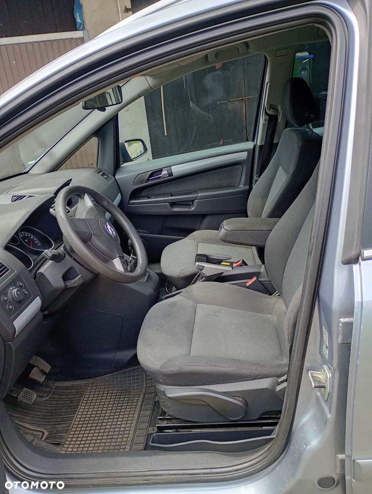 Opel Zafira 1.9 CDTI Enjoy - 9