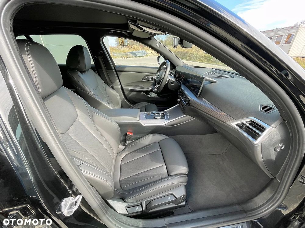 BMW Seria 3 320d xDrive MHEV M Sport sport - 24