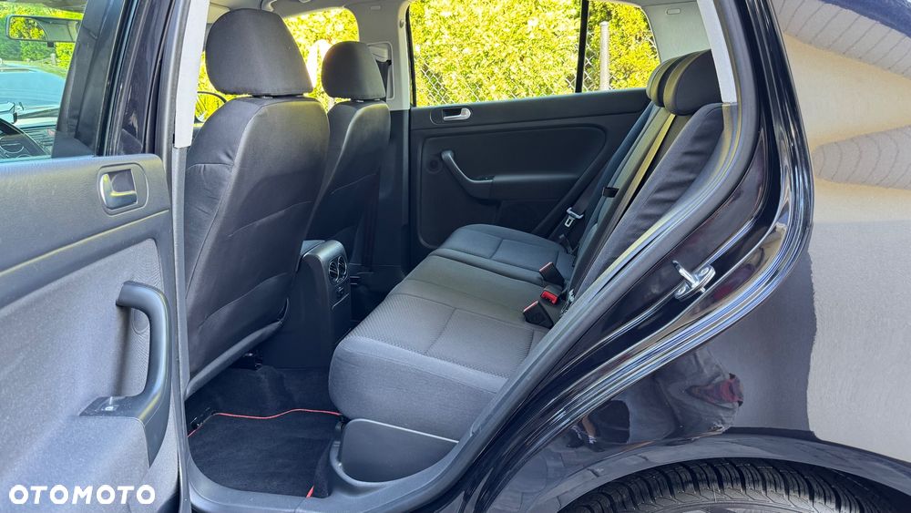 Volkswagen Golf Plus 2.0 TDI Comfortline - 30