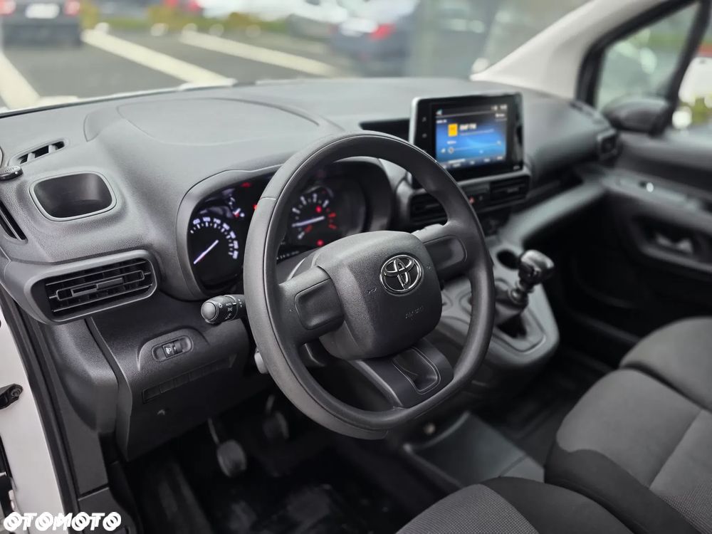 Toyota Proace City 2.0t 1.5 D-4d 100KM  Furgon Blaszak BEZWYPADKOWA z Polskiego Salonu I Pierwszy i Jedyny Właściciel I Pełna Faktura Vat 23% - 17