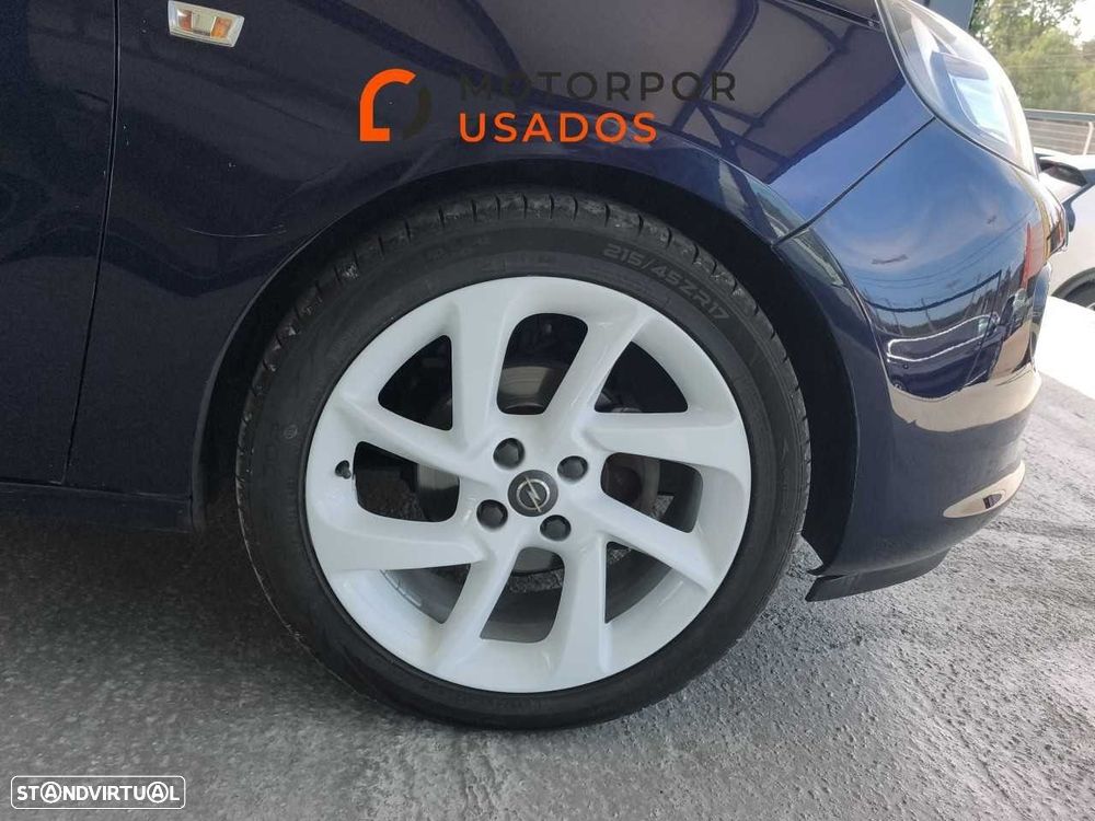 Opel Adam 1.2 Glam - 11