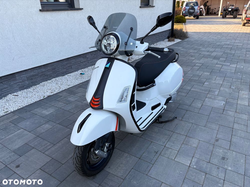 Vespa GTS - 2