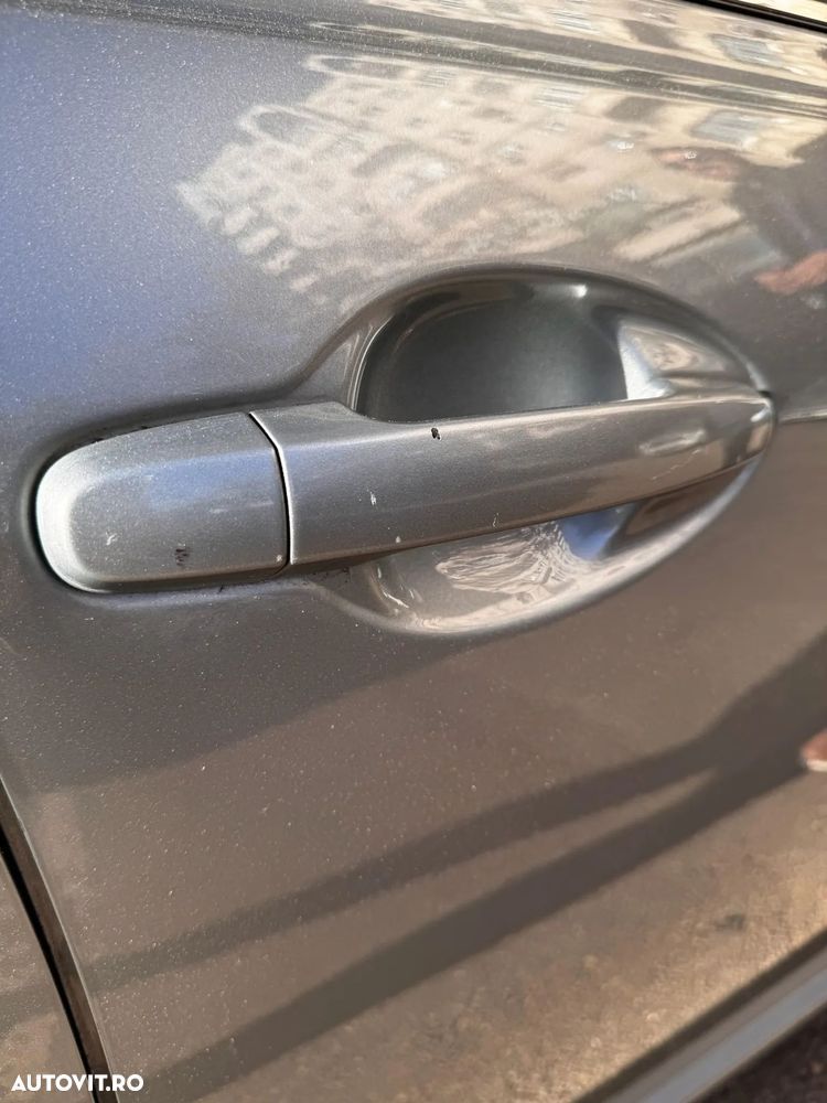 Toyota Avensis 1.6 Comfort - 30