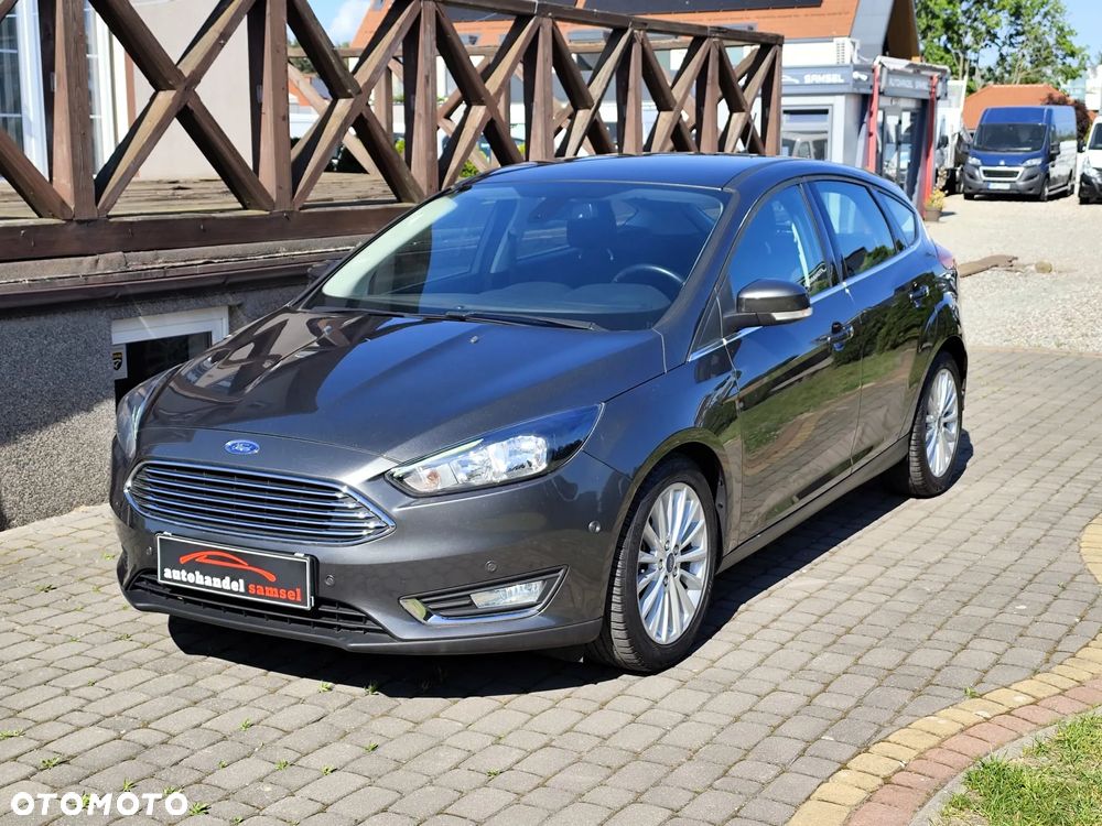 Ford Focus 1.5 EcoBlue STart-Stopp-System TITANIUM - 2