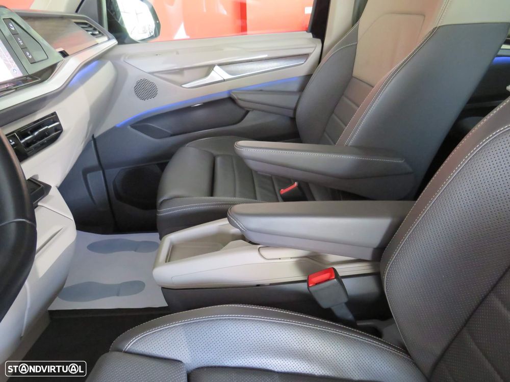 VW Multivan 2.0 TDI Style DSG - 14