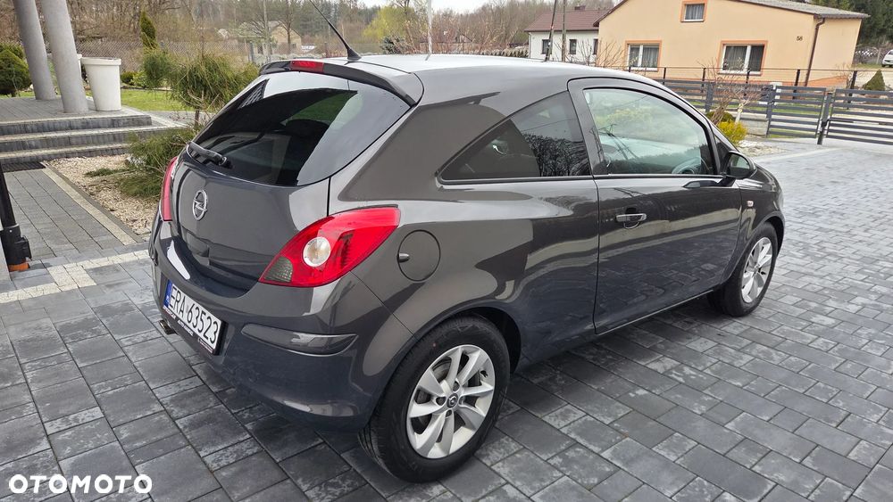 Opel Corsa 1.4 16V Energy - 10