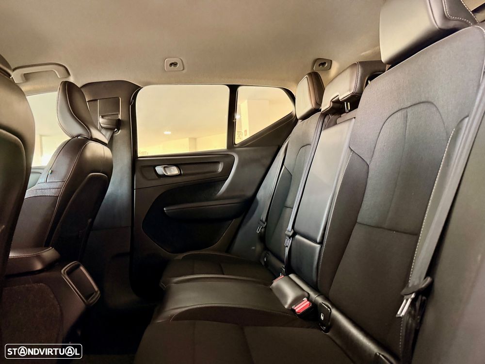 Volvo XC 40 2.0 D3 Momentum Plus - 11