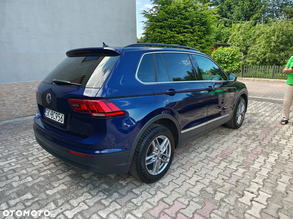 Volkswagen Tiguan - 10
