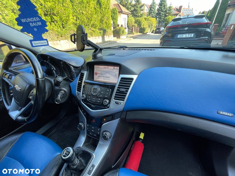 Chevrolet Cruze - 13
