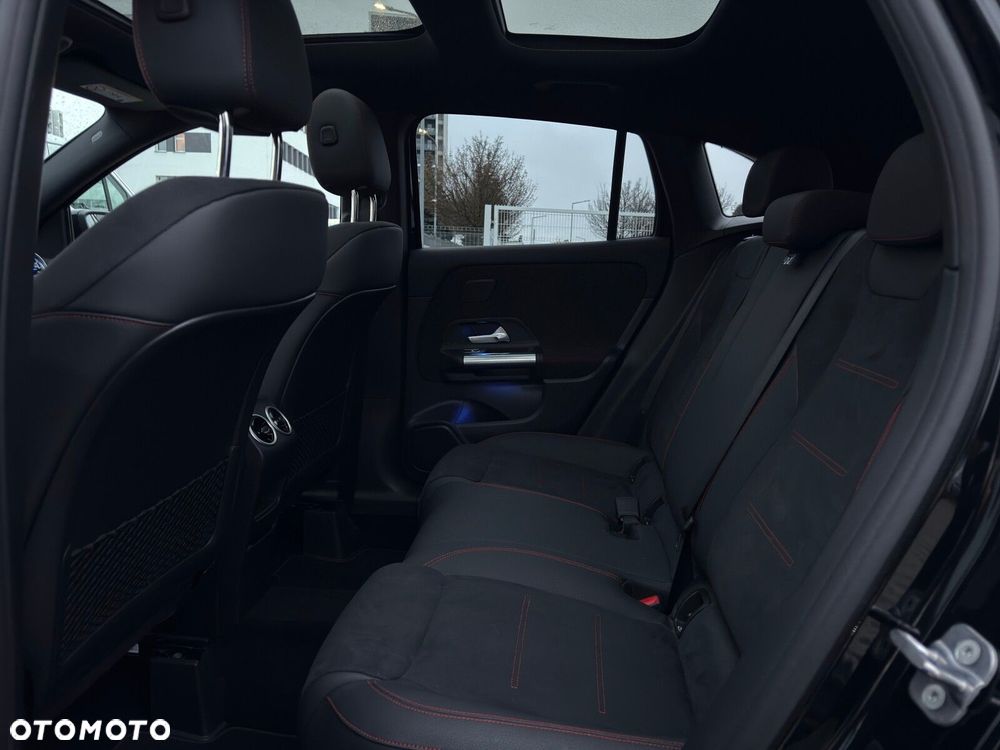 Mercedes-Benz GLA 200 d AMG Line - 29