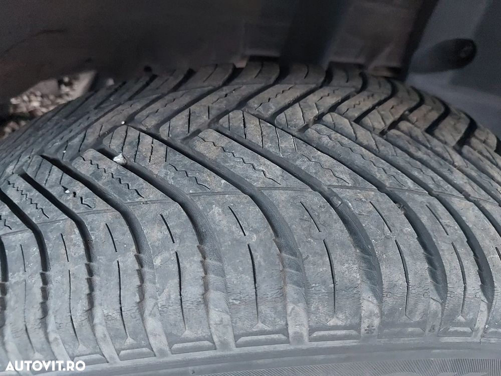 Dacia Duster 1.5 dCi 4x2 Prestige - 13