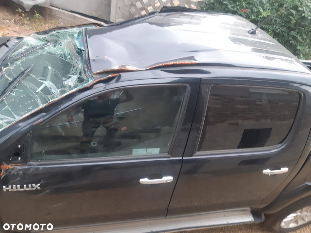 Toyota Hilux - 11