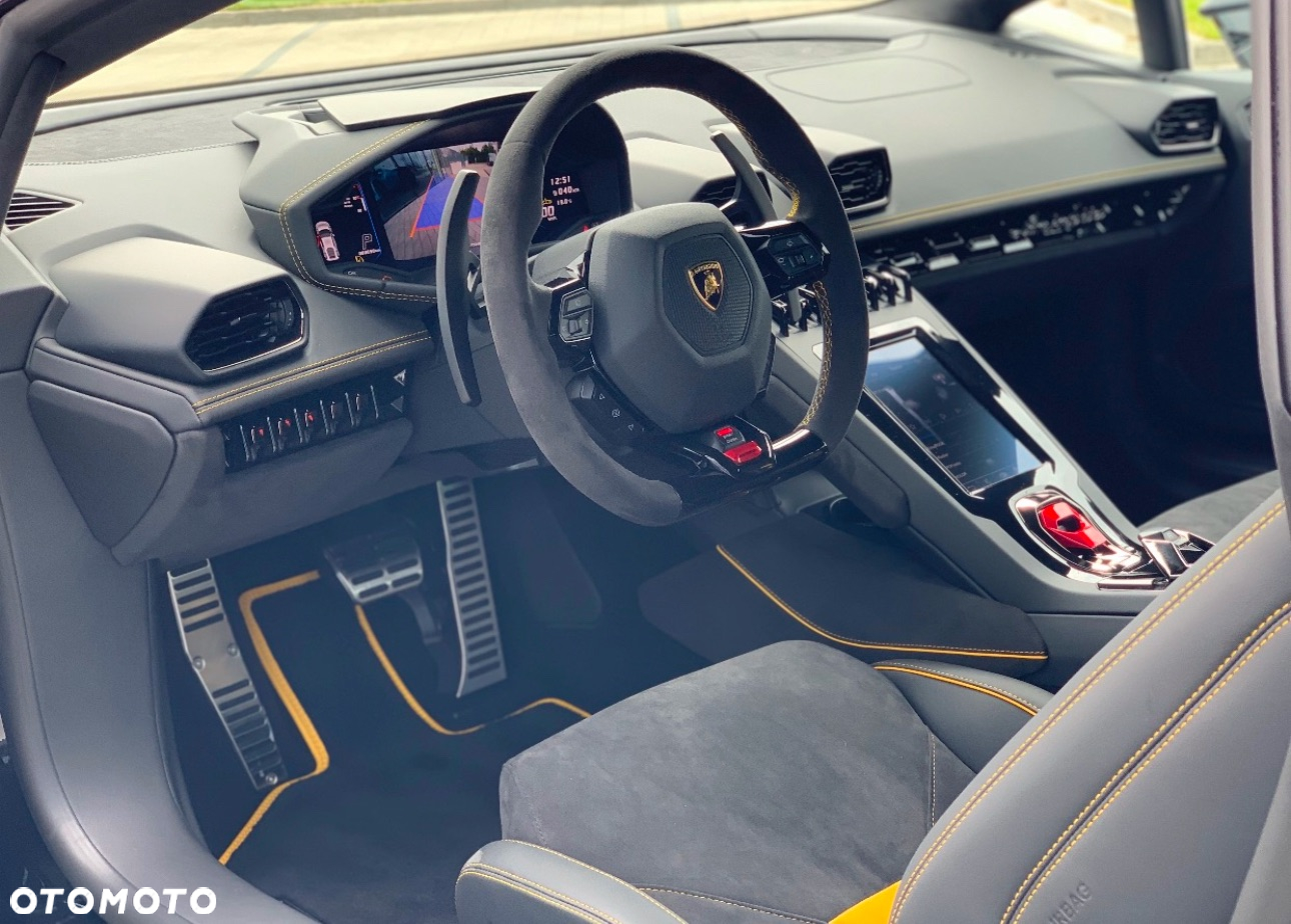Lamborghini Huracan Performante - 16