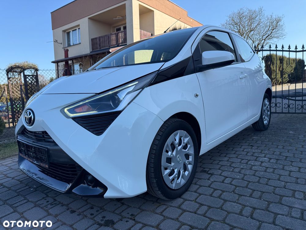Toyota Aygo x-play connect - 22