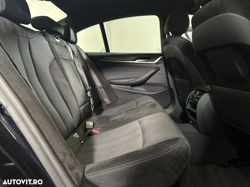 BMW Seria 5 520i AT MHEV - 13