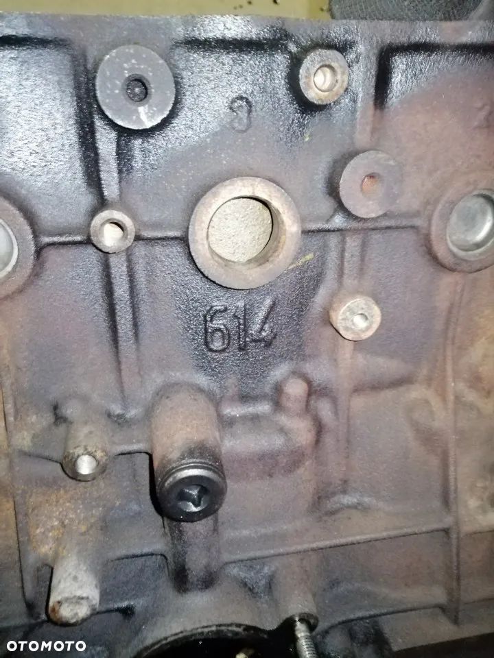 Silnik blok silnika dół Peugeot Citroen 2.0 HDI RHR - 12