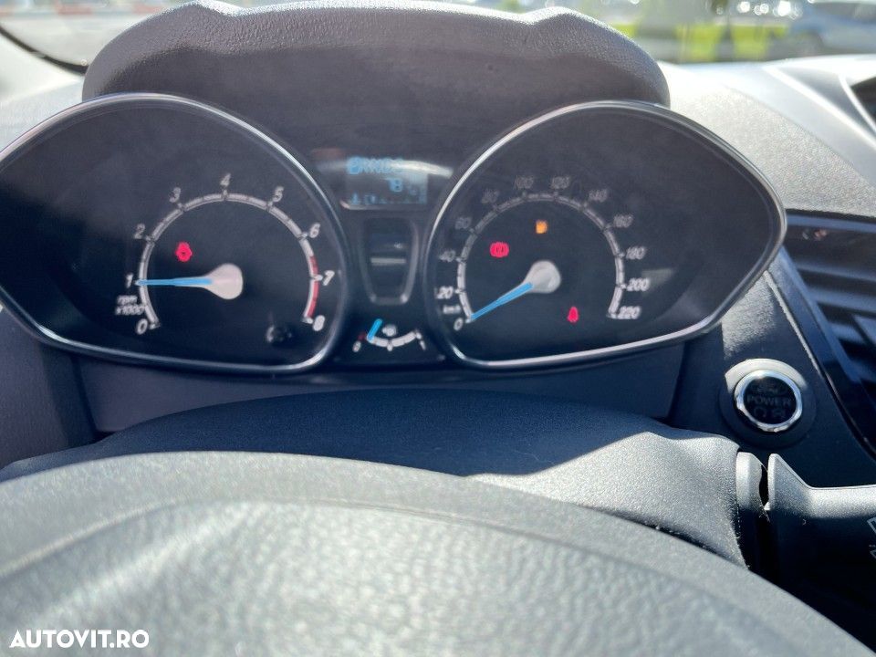 Ford Fiesta - 12