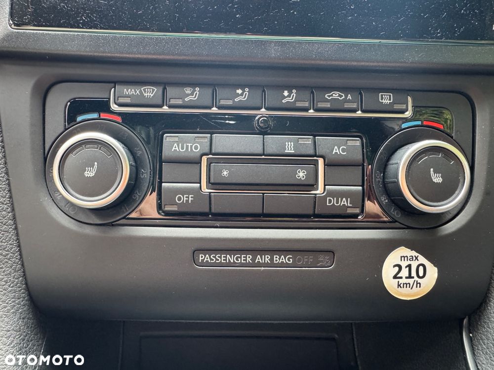 Volkswagen Golf - 13