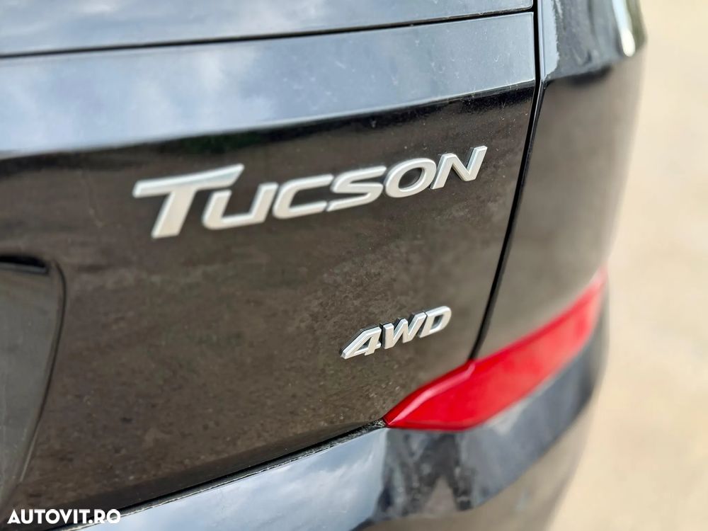Hyundai Tucson 2.0 CRDI 4WD 6MT Style - 25