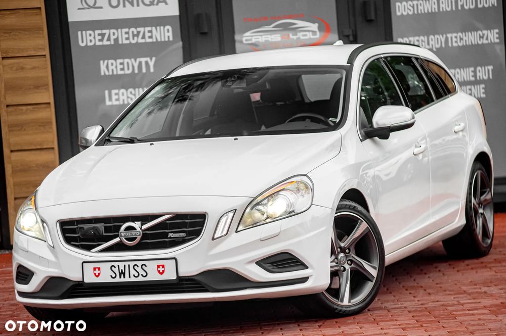 Volvo V60 D5 AWD Geartronic R-Design - 6