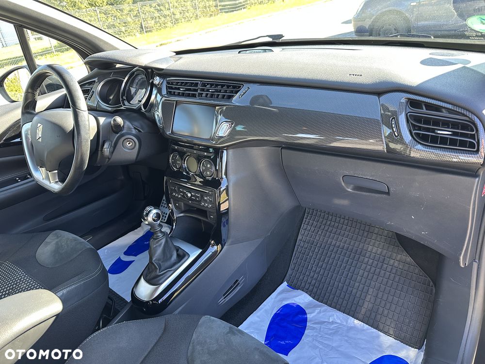 Citroën DS3 1.6 THP SportChic - 10