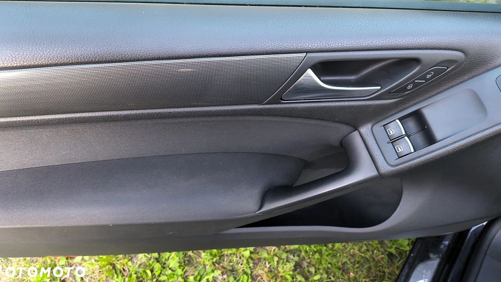 Volkswagen Golf - 17