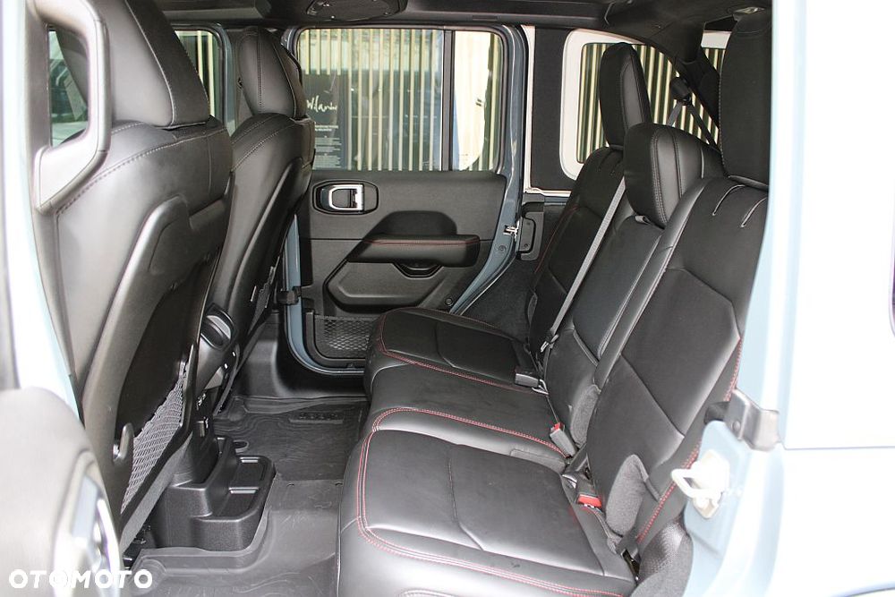 Jeep Wrangler - 18