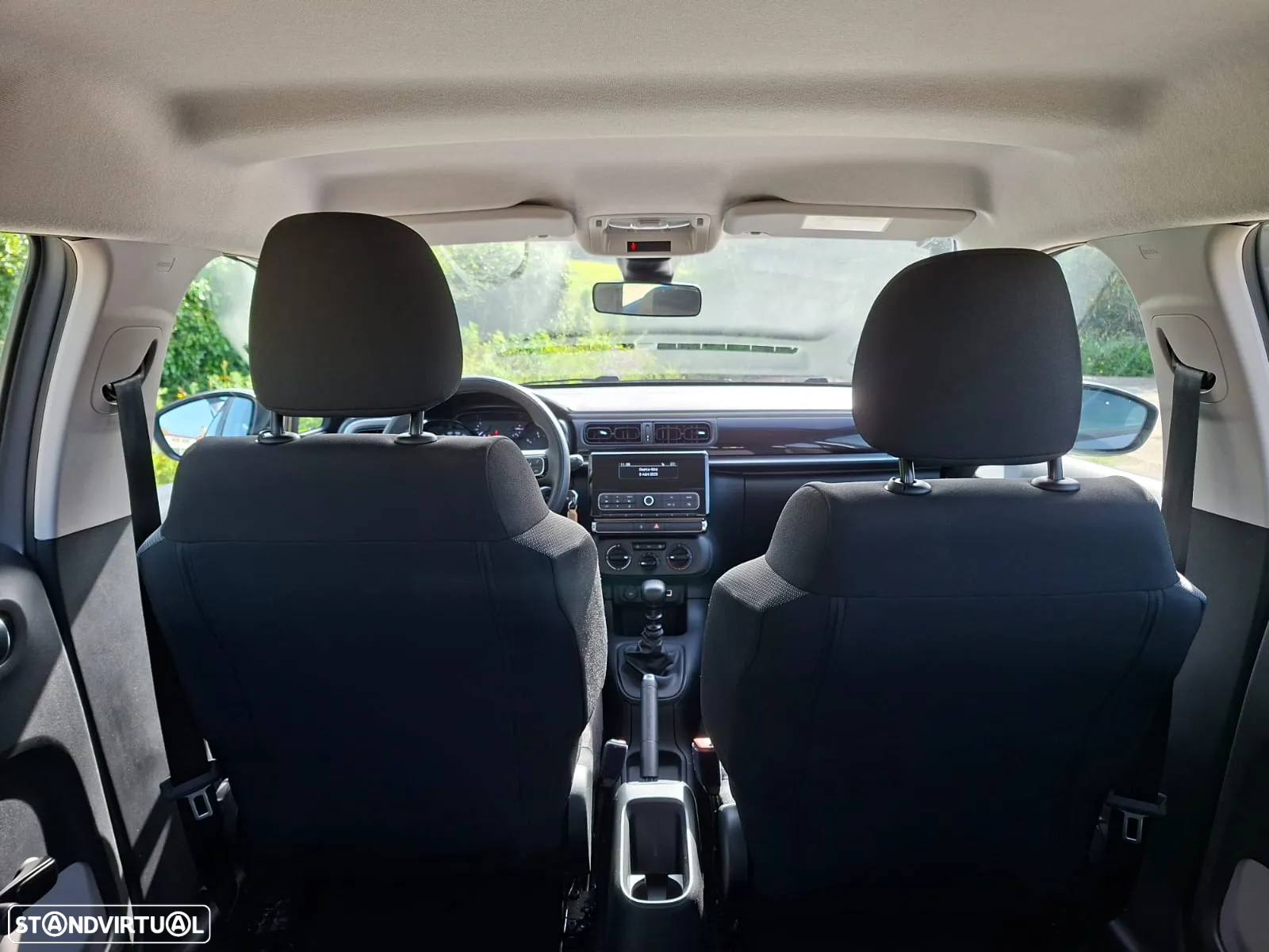 Citroën C3 1.2 PureTech Shine - 32