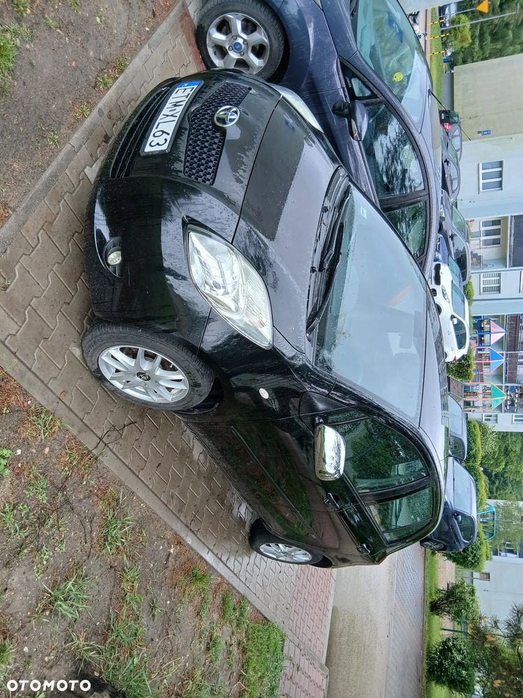 Toyota Yaris 1.3 Luna A/C - 1