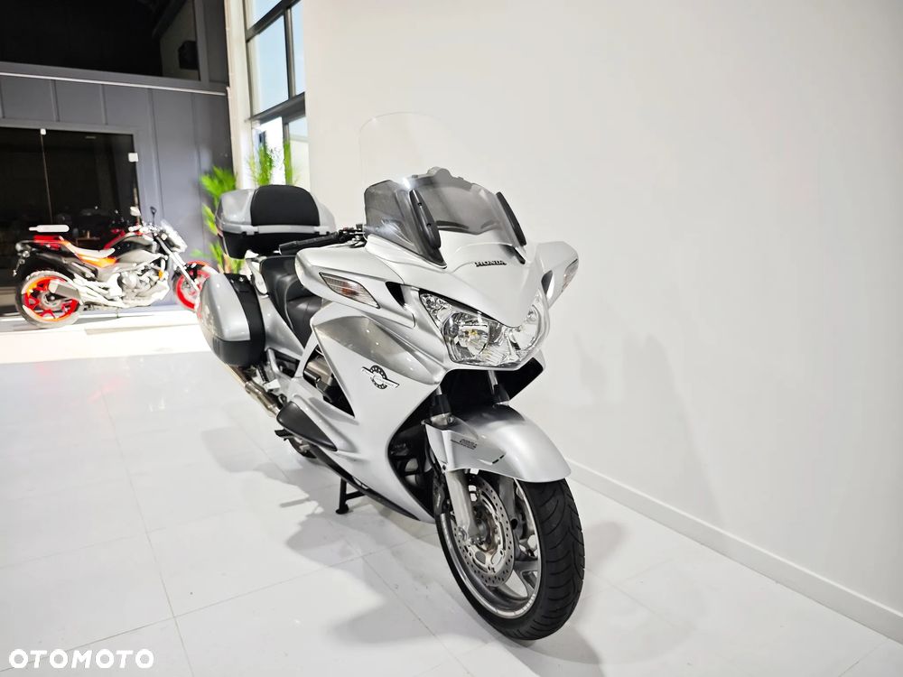 Honda ST - 3