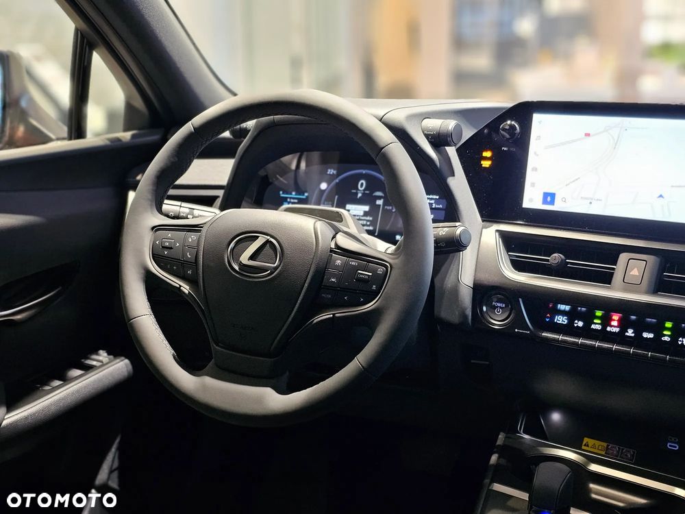 Lexus UX 300h F Sport Design - 7