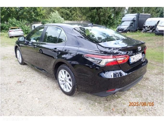 Toyota Camry - 5